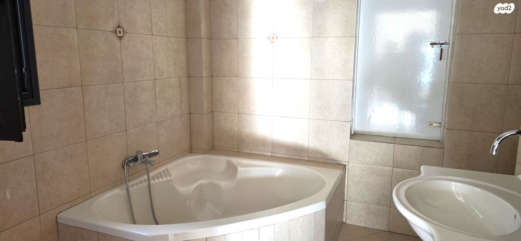 בית פרטי/ קוטג', גבעת אלה