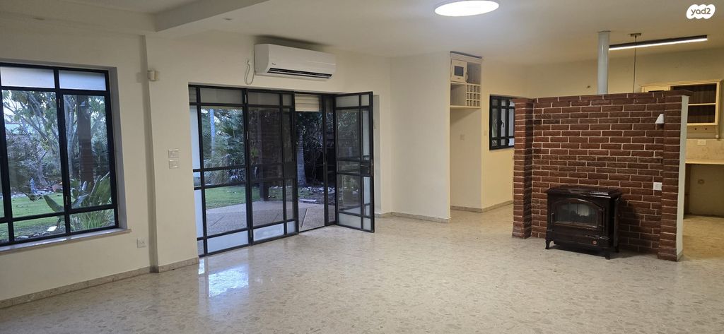 בית פרטי/ קוטג', גבעת אלה