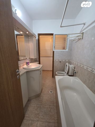 דירה, שמחה וילקומיץ', ב' / צפון מערב העיר, רחובות