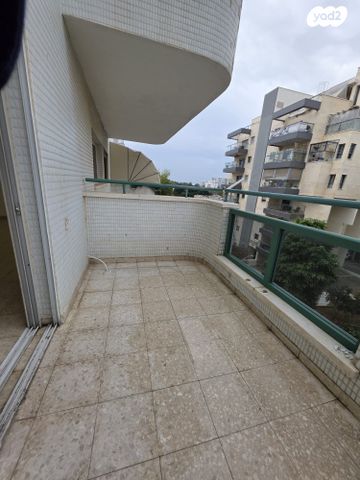 דירה, שמחה וילקומיץ', ב' / צפון מערב העיר, רחובות