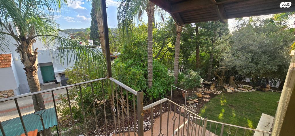 דירה, גבעת אלה