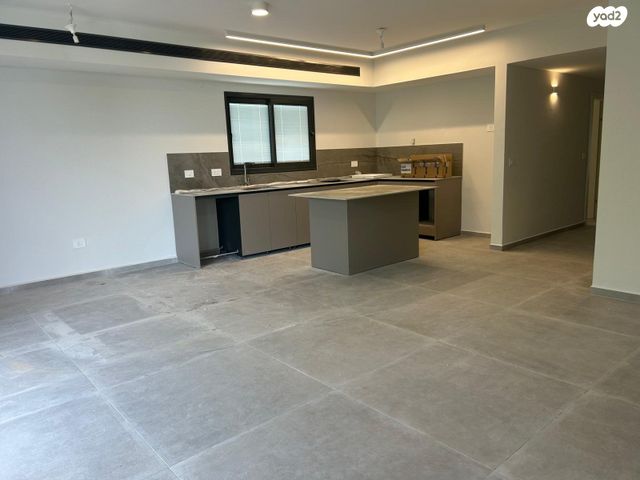 דירה, שיכון דן, נווה דן, תל אביב יפו