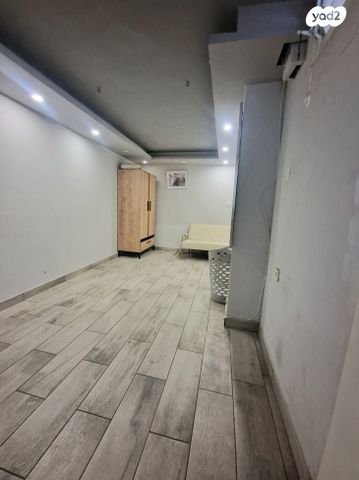 דירה, פרחי אביב, נחלת יצחק, תל אביב יפו