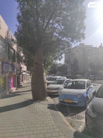 משרדים, מנוחה ונחלה, ג' / מרכז מזרח העיר, רחובות