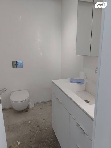 אולמות, דרך קיבוץ גלויות, גבעת הרצל, אזור המלאכה יפו, תל אביב יפו