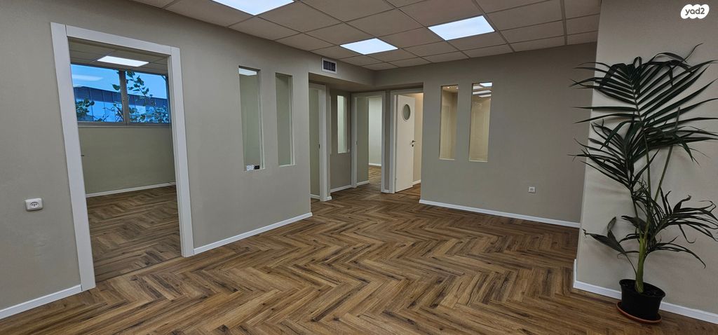 דרך מנחם בגין 