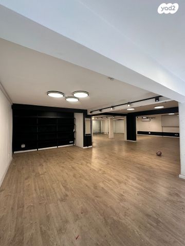 חנויות/ שטח מסחרי, שדרות רוטשילד, לב תל אביב, לב העיר צפון, תל אביב יפו