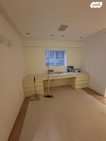 משרדים, מאנה, הצפון הישן - דרום, תל אביב יפו