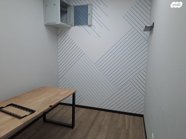 משרדים, אגריפס, מחנה יהודה - לב העיר, ירושלים