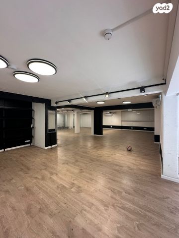 חנויות/ שטח מסחרי, שדרות רוטשילד, לב תל אביב, לב העיר צפון, תל אביב יפו