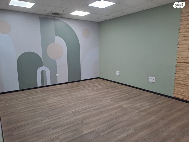 משרדים, אגריפס, מחנה יהודה - לב העיר, ירושלים