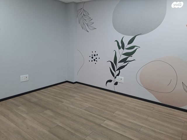 משרדים, אגריפס, מחנה יהודה - לב העיר, ירושלים