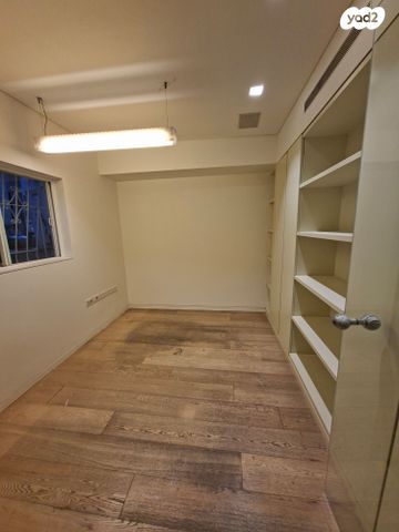 משרדים, מאנה, הצפון הישן - דרום, תל אביב יפו