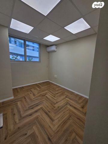 משרדים, דרך מנחם בגין, גני שרונה, קרית הממשלה, תל אביב יפו