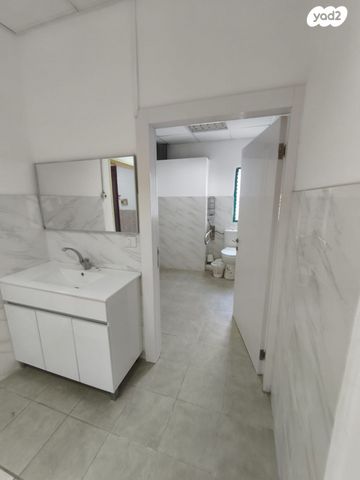 משרדים, התעשייה, אזור תעשיה, נשר