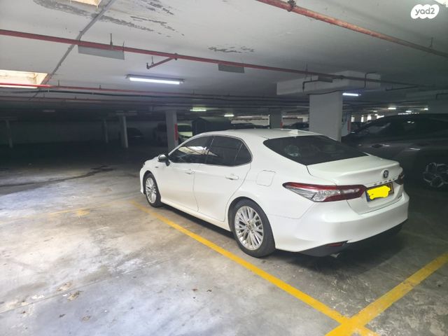 טויוטה קאמרי