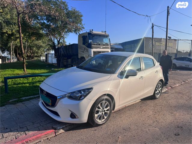 מודעת רכב מאזדה 2