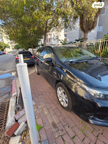 טויוטה אוריס