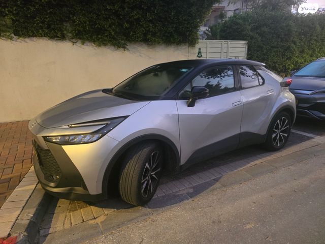 טויוטה C-HR