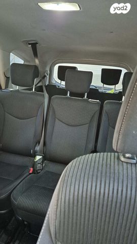 טויוטה פריוס פלוס