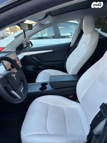 מודעת רכב טסלה מודל 3