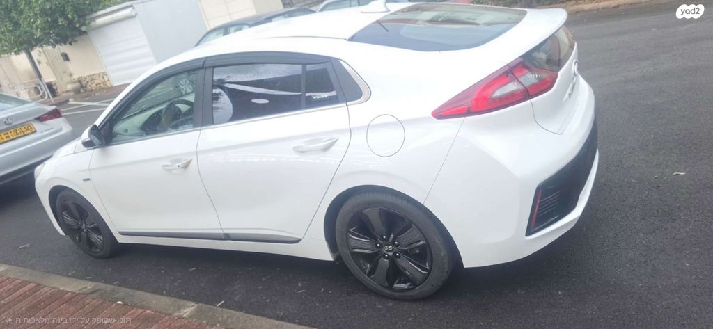 מודעת רכב יונדאי איוניק