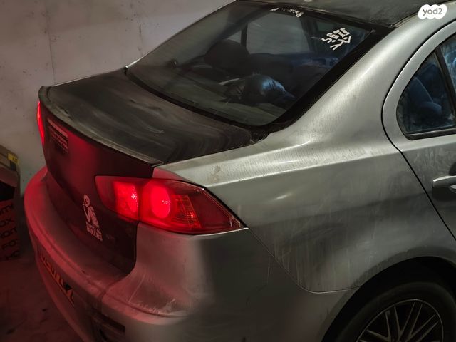 מיצובישי לנסר