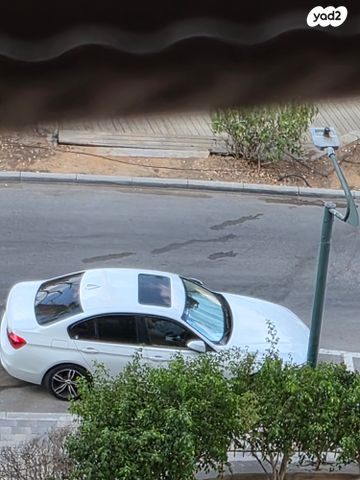 מודעת רכב ב מ וו סדרה 3