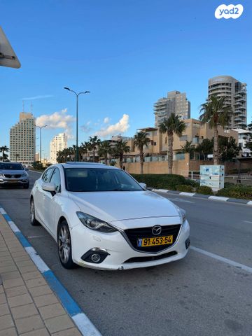 מודעת רכב מאזדה 3