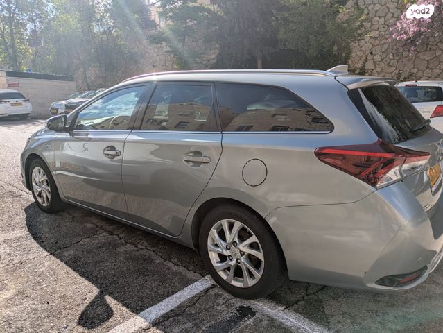 טויוטה אוריס