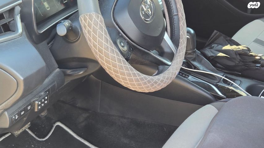 טויוטה קורולה