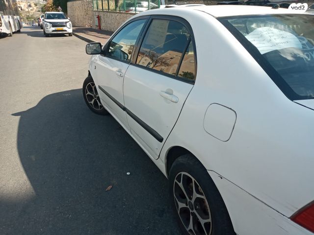 טויוטה קורולה