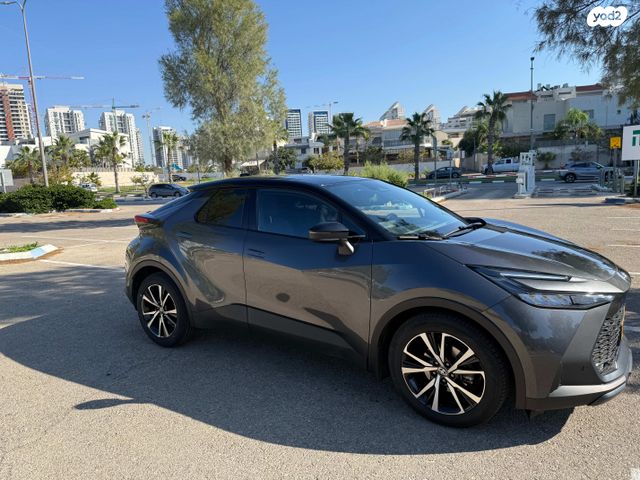 טויוטה C-HR