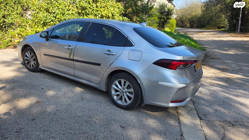 מודעת רכב טויוטה קורולה