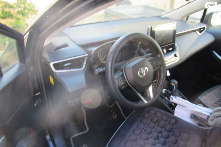 טויוטה קורולה