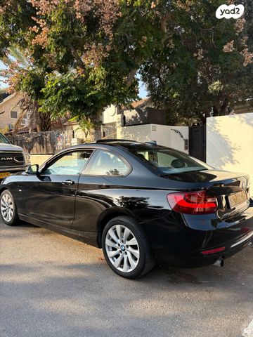 מודעת רכב ב מ וו סדרה 2