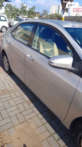 מודעת רכב טויוטה קורולה