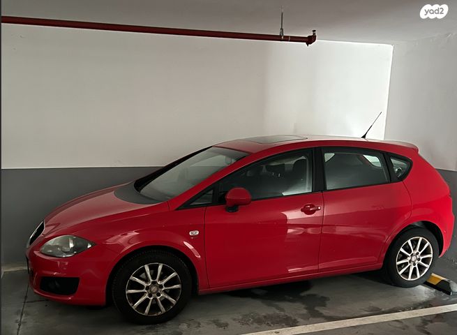 מודעת רכב סיאט לאון