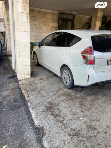 מודעת רכב טויוטה פריוס פלוס