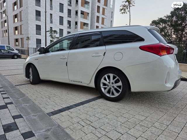 טויוטה אוריס