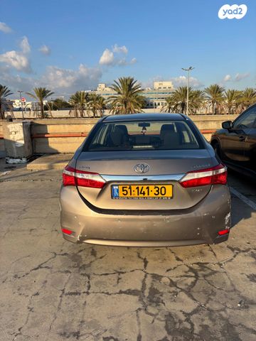 טויוטה קורולה