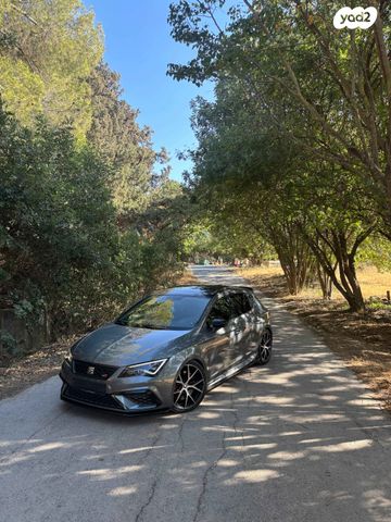 מודעת רכב סיאט לאון