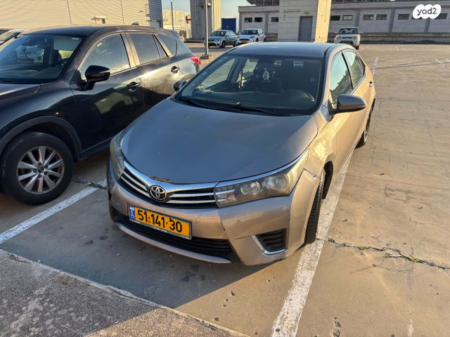 טויוטה קורולה