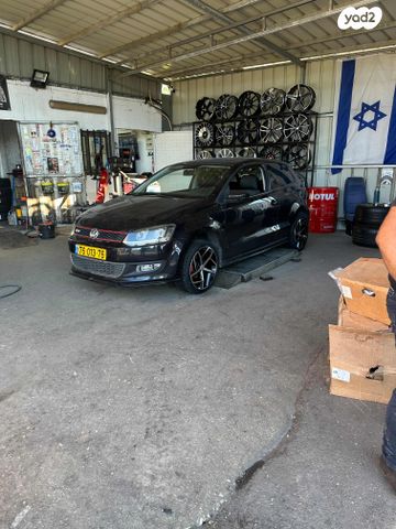 פולקסווגן פולו 