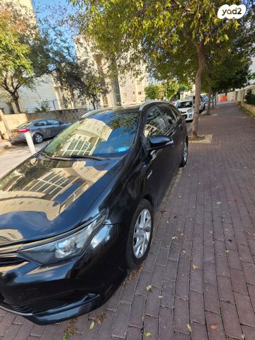 טויוטה אוריס