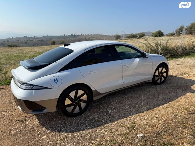 יונדאי איוניק 6