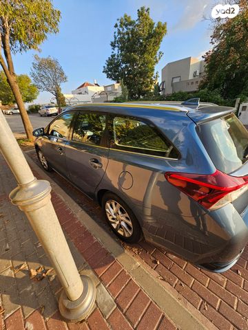 טויוטה אוריס