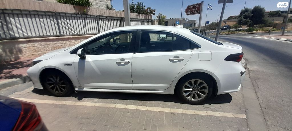 מודעת רכב טויוטה קורולה