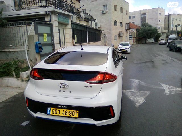 יונדאי איוניק