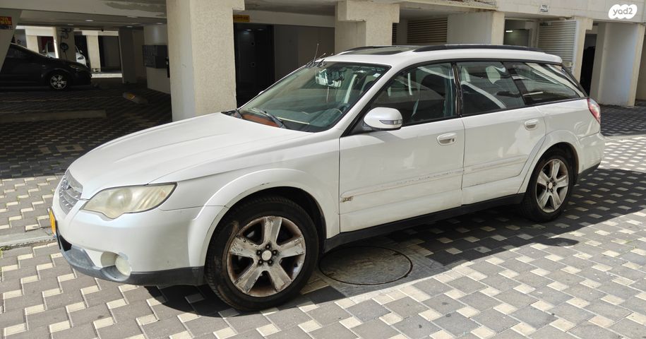 סובארו אאוטבק